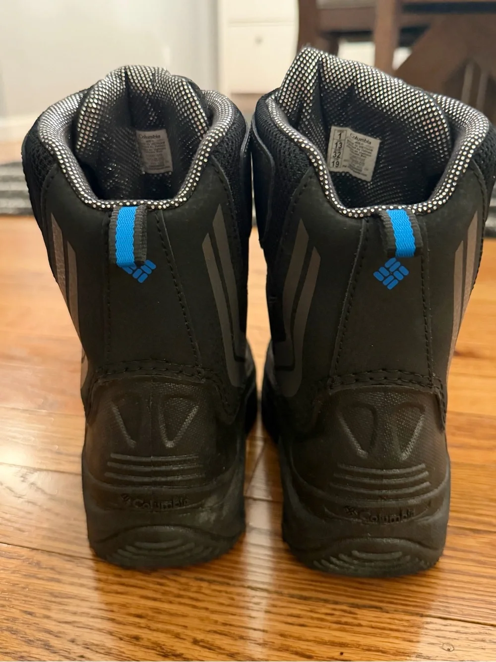 Columbia Youth Bugaboot Plus IV Onmi-Heat Black and Blue Waterproof Winter Boot